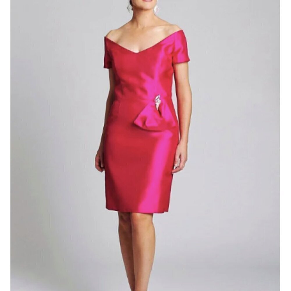 Ideas by Barbara Gown Style# 3872-15 Fuscia Size M NWT